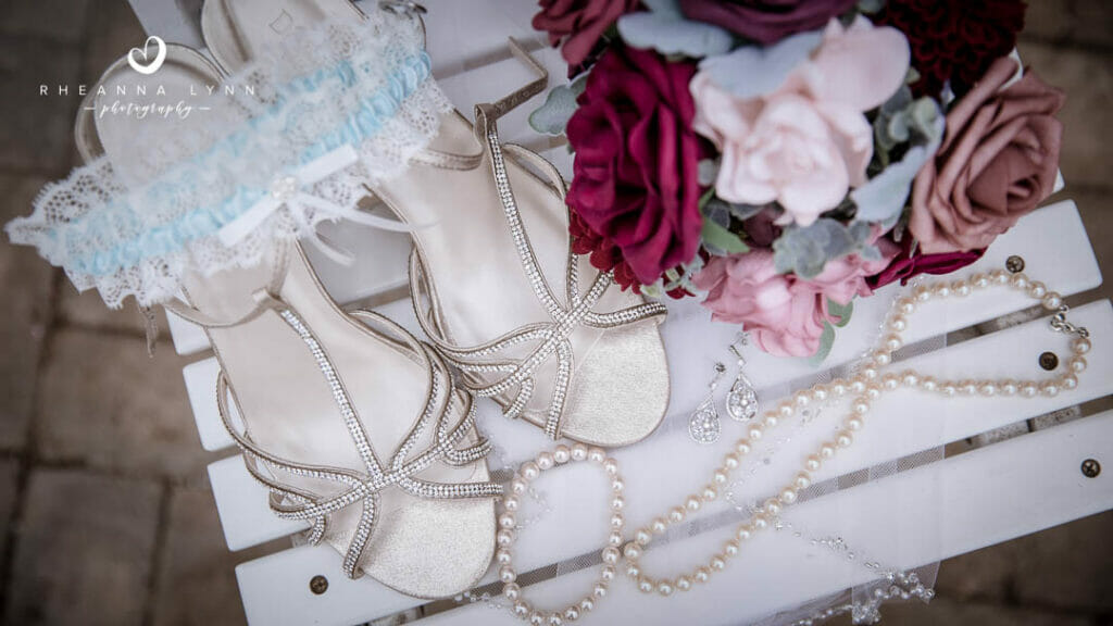 Kirsten & Kyle Lovely Greenhouse Wedding At Village Gardens in Plover