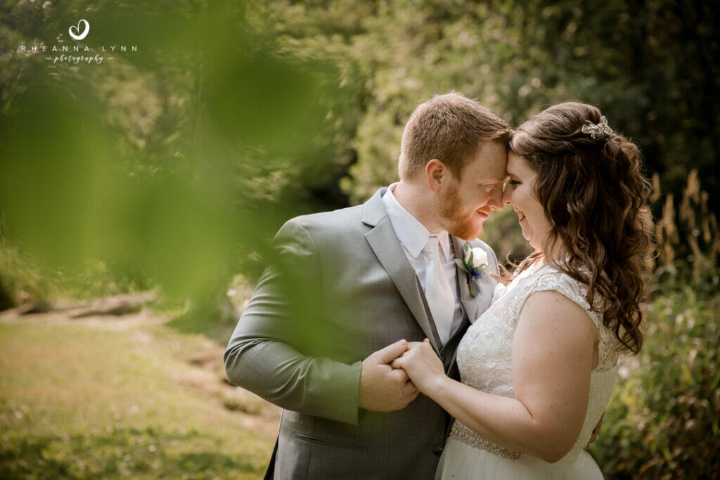 Jenna &amp; Zach Sweet &amp; Charming Wedding in Waupaca, Wi